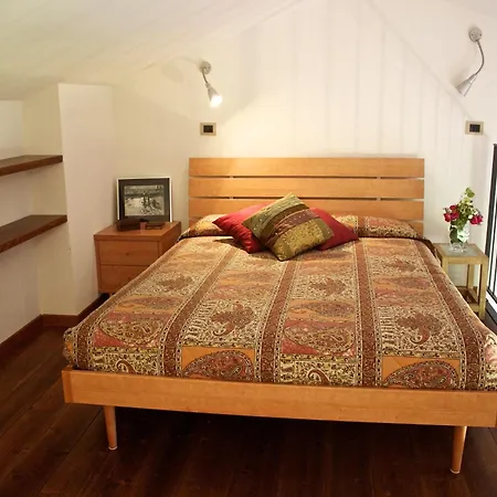 Appartamento With Balcony Views *