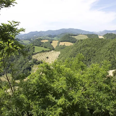 With Balcony Views Appartamento Sassoleone