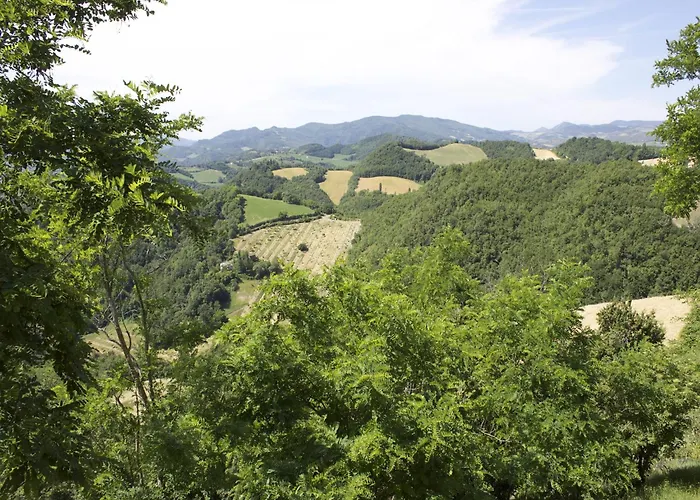 With Balcony Views Апартаменты Sassoleone